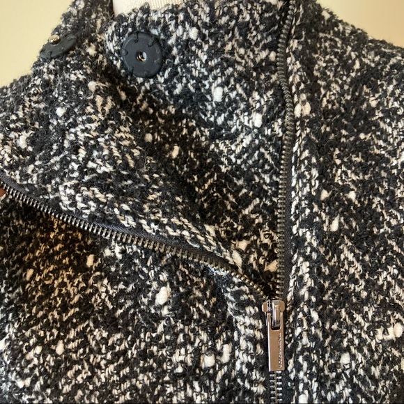 BCBGmaxazria Black Tweed Asymmetric Zip Up Jacket Women’s Size XS - Picture 7 of 14